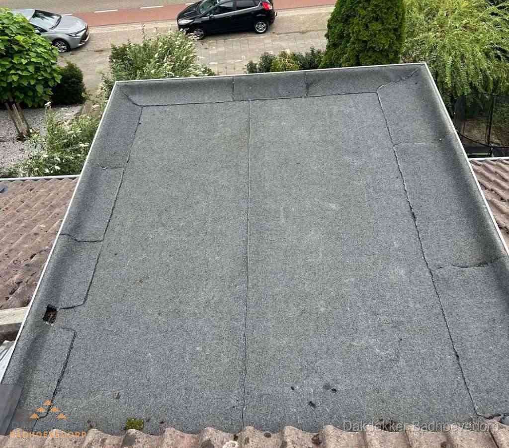 Dakbedekking schuur met bitumen in Badhoevedorp